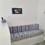 Kelly's Lägenhet Chrisi Akti (Paros)