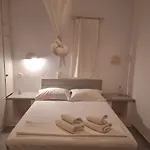 Kelly's * Chrisi Akti (Paros)