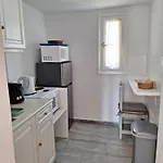 Kelly's * Chrisi Akti (Paros)